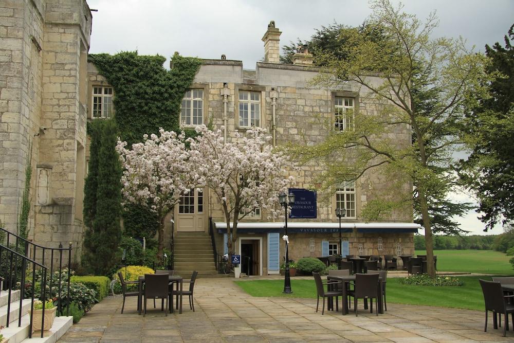 Hazlewood Castle & Spa Tadcaster Exterior foto